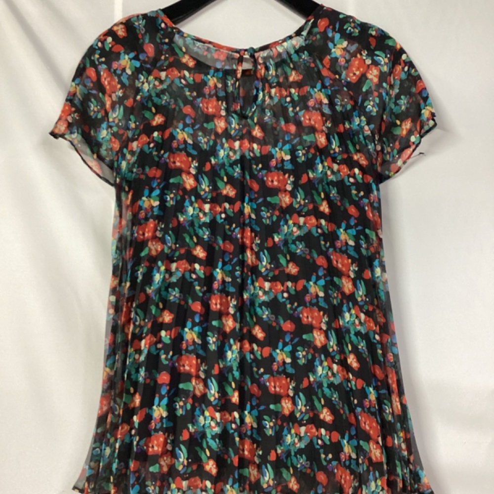 41. Eva Franco Anthropologie Peasant Floral Blouse Pleated Polyester Semi Sheer - Picture 6 of 8